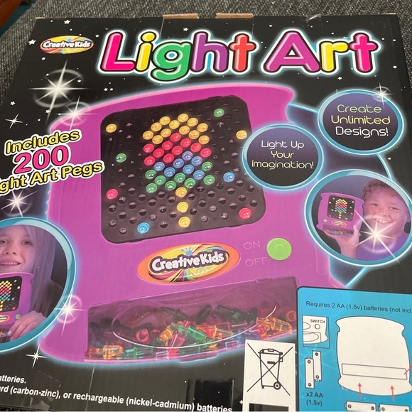 CREATIVE KIDS Play Light Up Pegs Set~NEW~AA Batteries - Picture 2 of 2